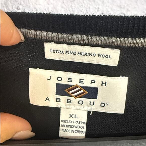 Joseph Abboud Men's Black Extra Fine Merino Wool V-Neck Sweater Size XL - Picture 6 of 6